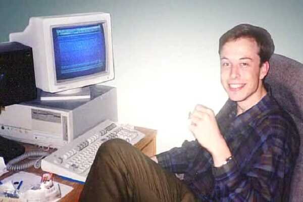 Elon Musk Hakkinda