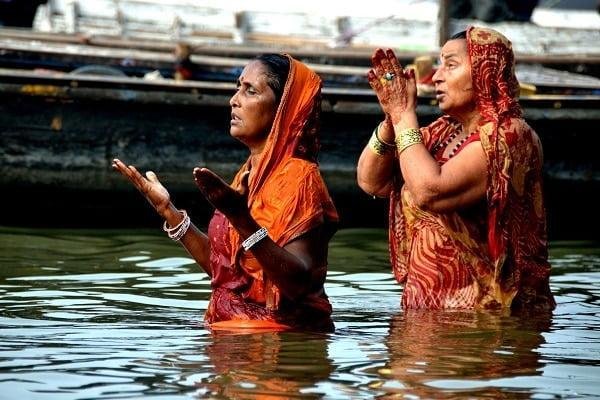 Hinduizmde Kutsal Sularda (Ganj Nehri) Yıkanma Ritüelleri ve İbadetleri