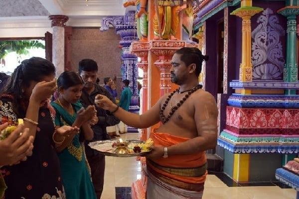 Hinduizmde Mabet Ici Torenler