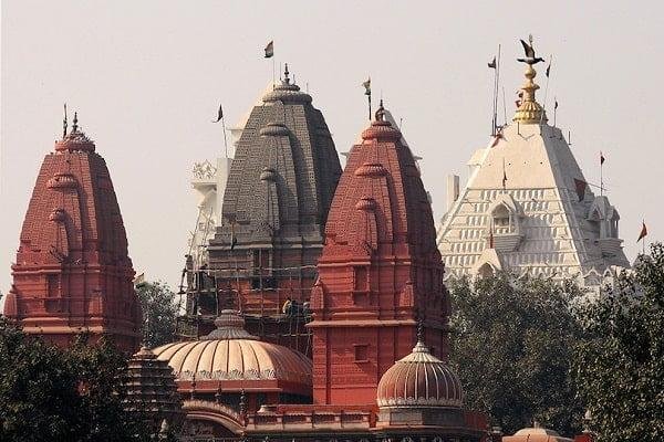 Delhi'deki en eski ve en iyi bilinen Jain tapınağı, Shri Digambar Jain Lal Mandir.
