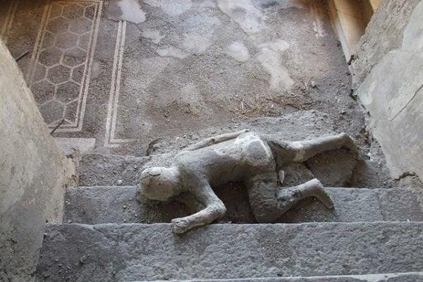Pompeii 4