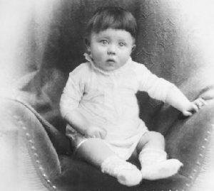 Adolf Hitlerin Cocuklugu