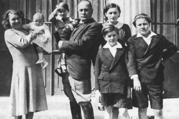Benito Mussolini'nin Ailesi