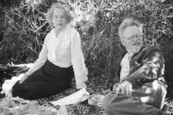 Natalia Ivanovna ve Troçki