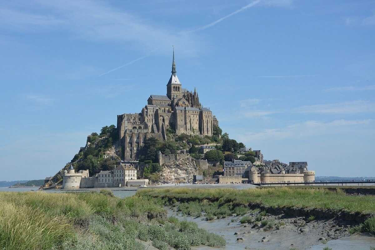Mont Saint Michel Şatosu