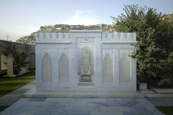 Babur Sah Turbesi